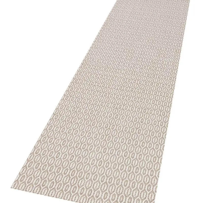 Indoor Outdoor Coin Rug – Geometric Design