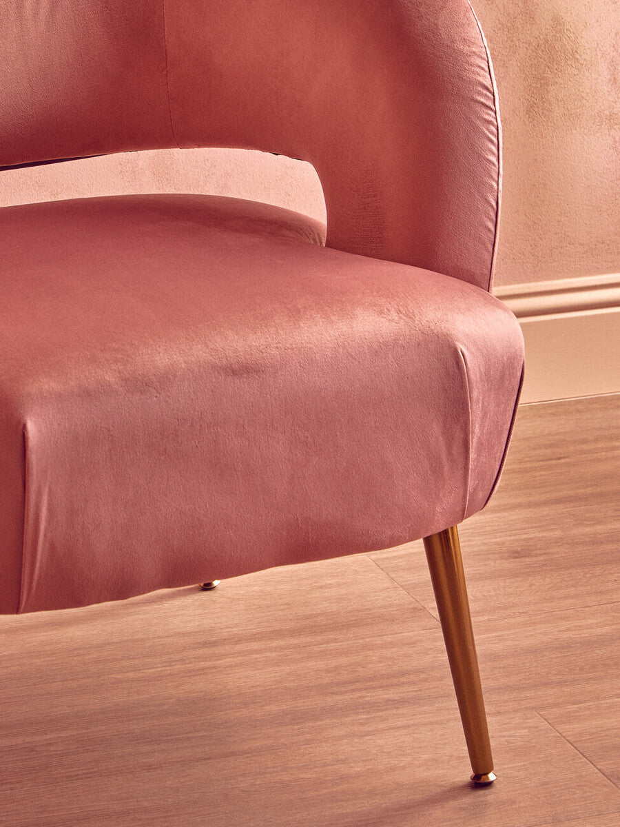 Larissa Pink Velvet Curved Chair