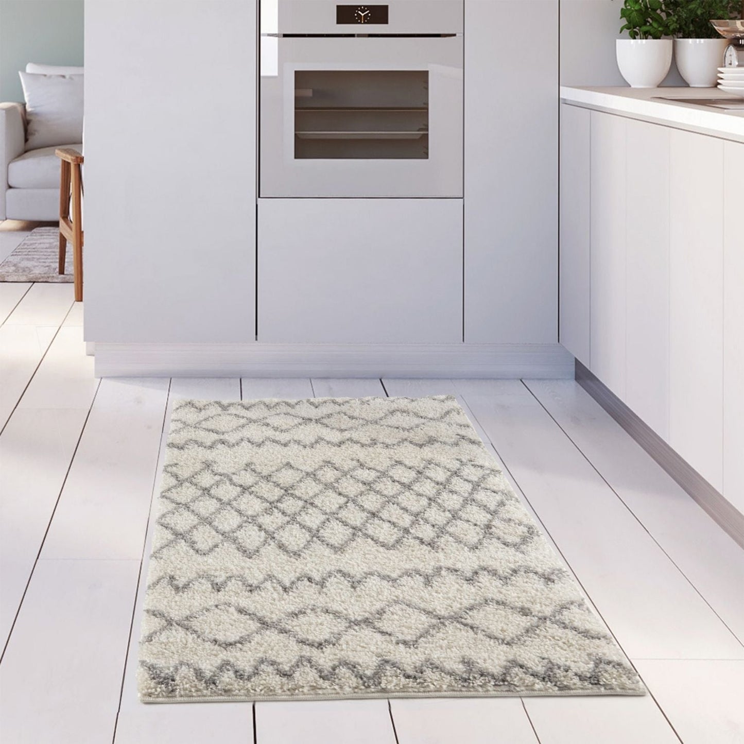 Moroccan Ivory Grey Shaggy Rug | 900
