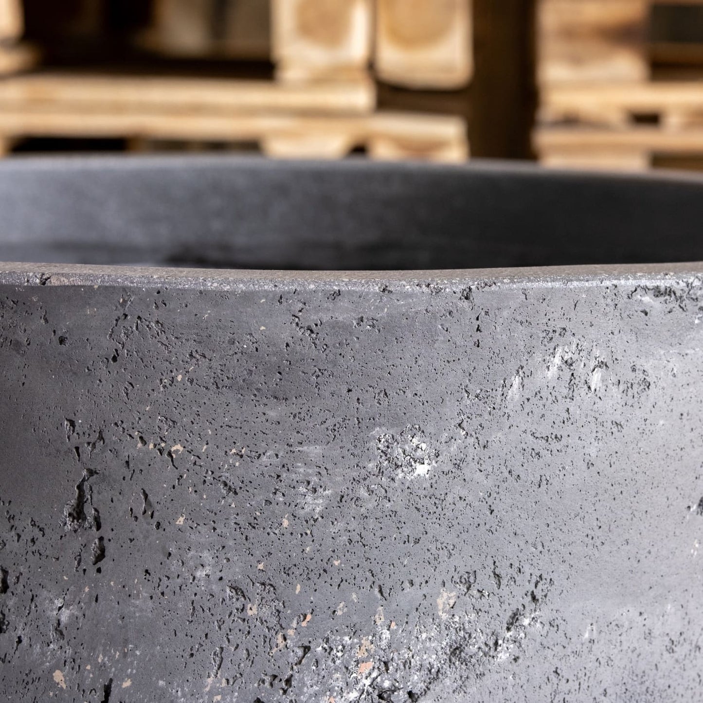 Aurella | Onyx Dusk – 70cm Extra Large Concrete Cylinder Planter – 199L Round Plant Pot - Pots & Plants