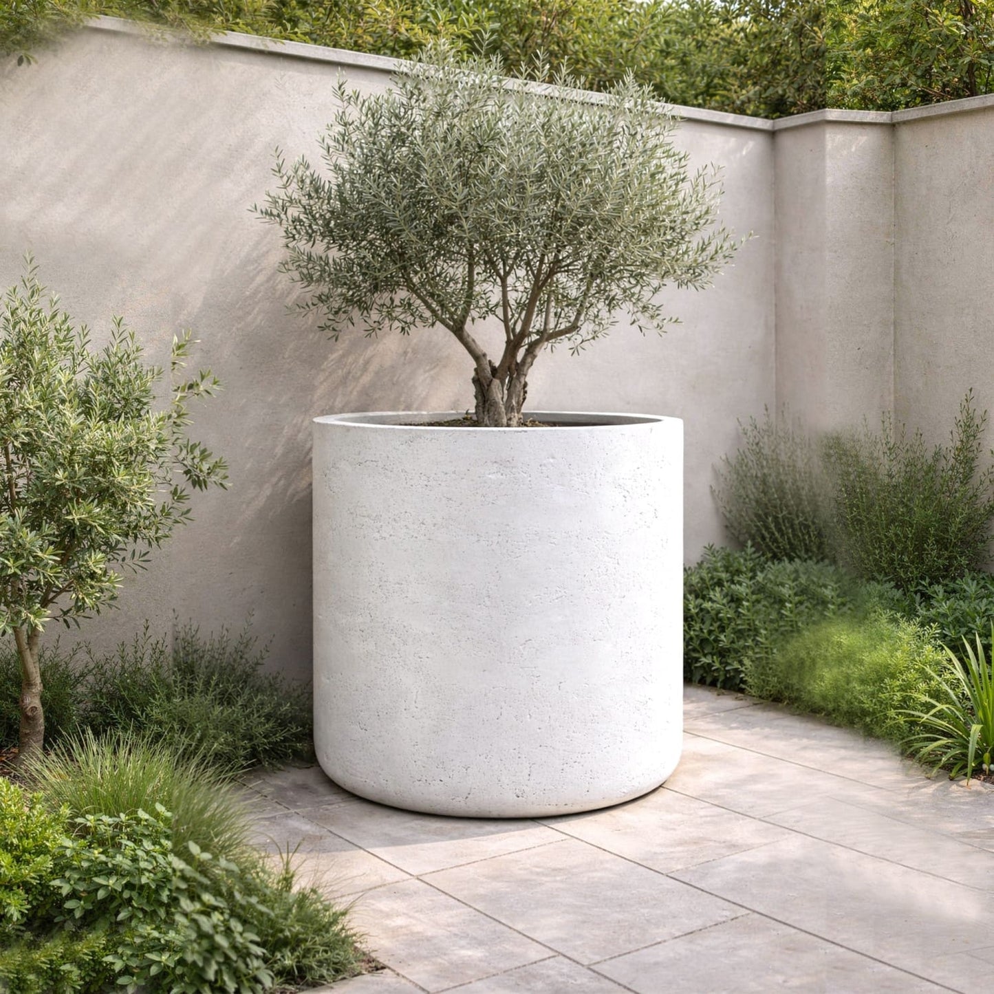 Aurella | White Mist – 100cm XXL Concrete Cylinder Planter – 621L Round Plant Pot - Pots & Plants