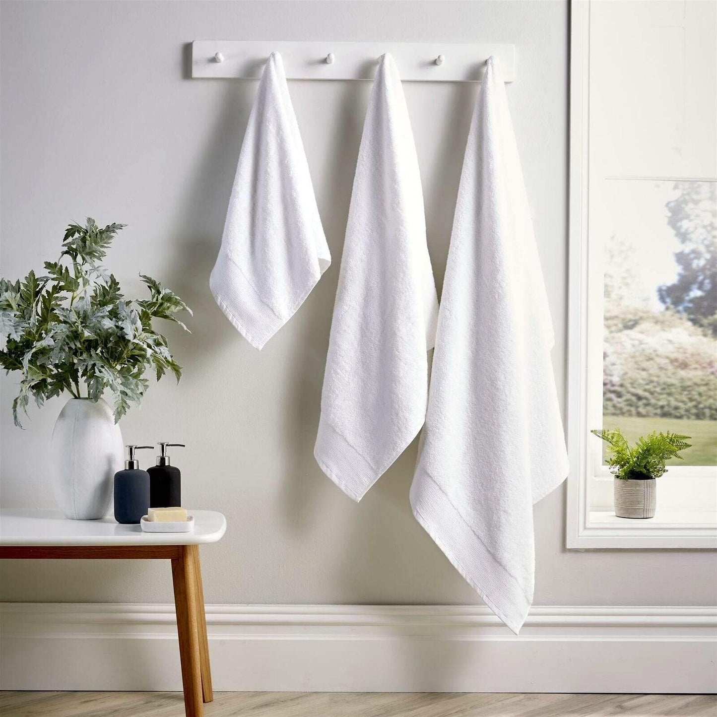 Bamboo Cotton Luxury 600GSM Eco-Friendly Bath Towels Highly Absorbent Durable and Soft Bathroom Essentials in Elegant
