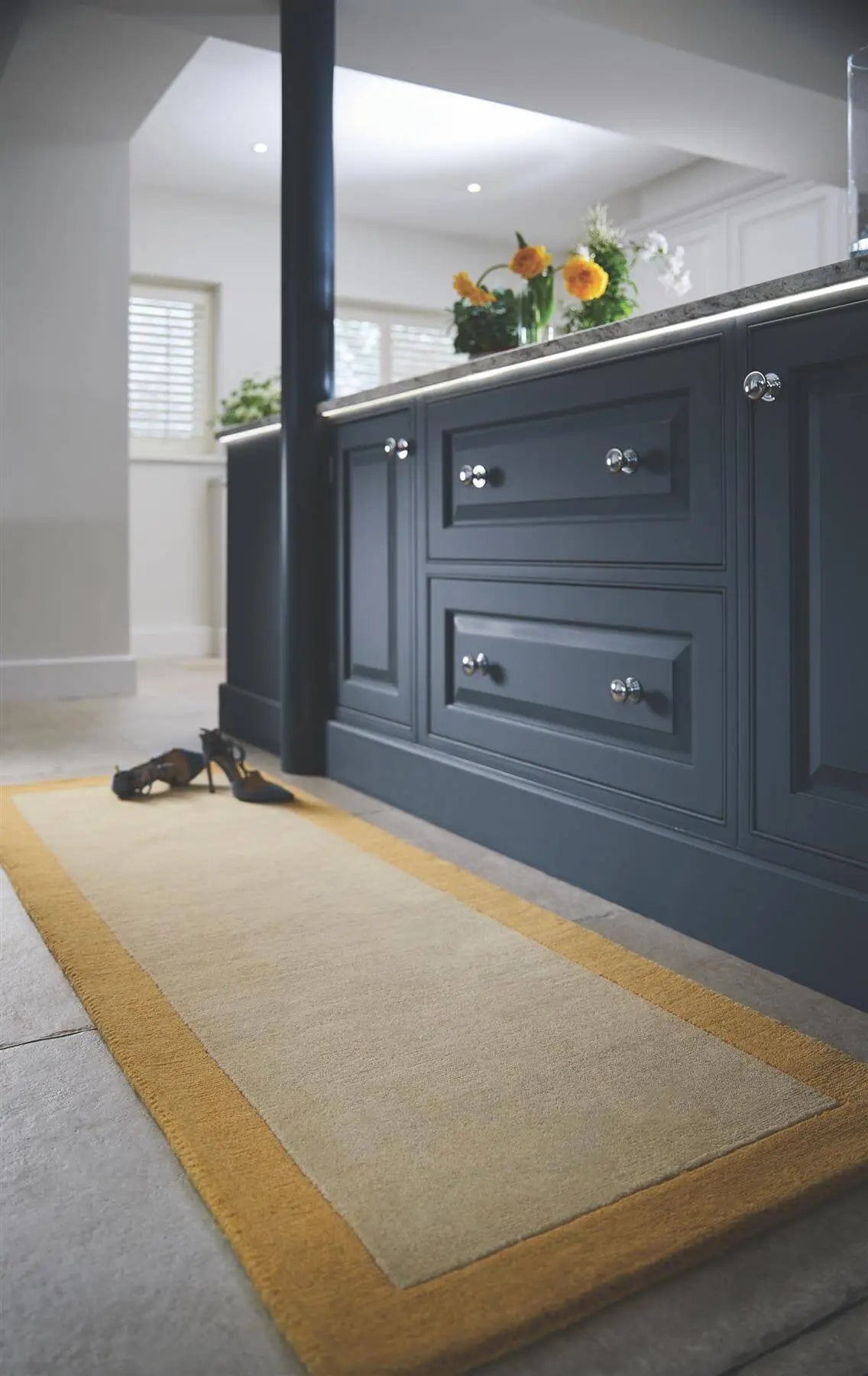 Bordered Yellow Wool Rug