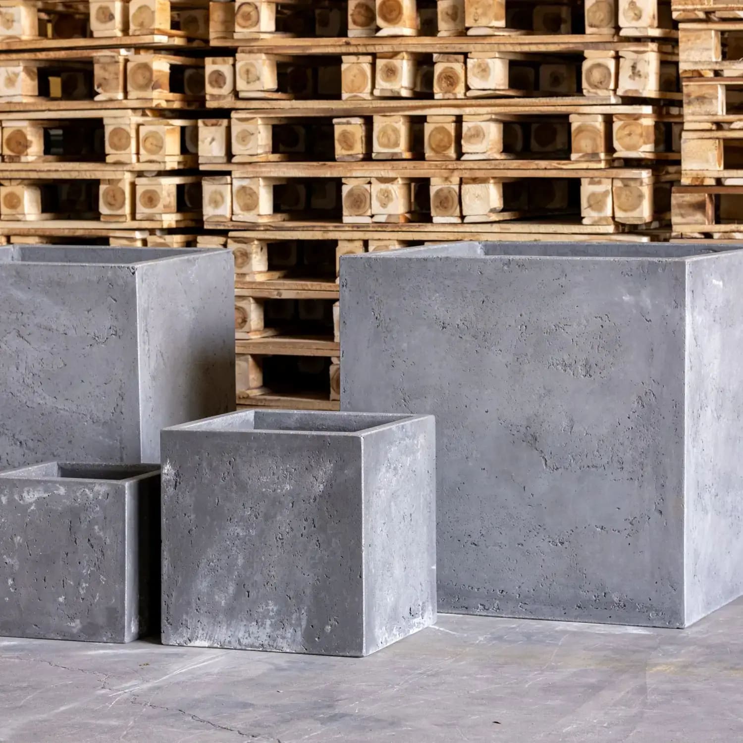 Cubrosa | Onyx Dusk – 40cm Large Concrete Square Planter – 38L Block Plant Pot - Pots & Plants