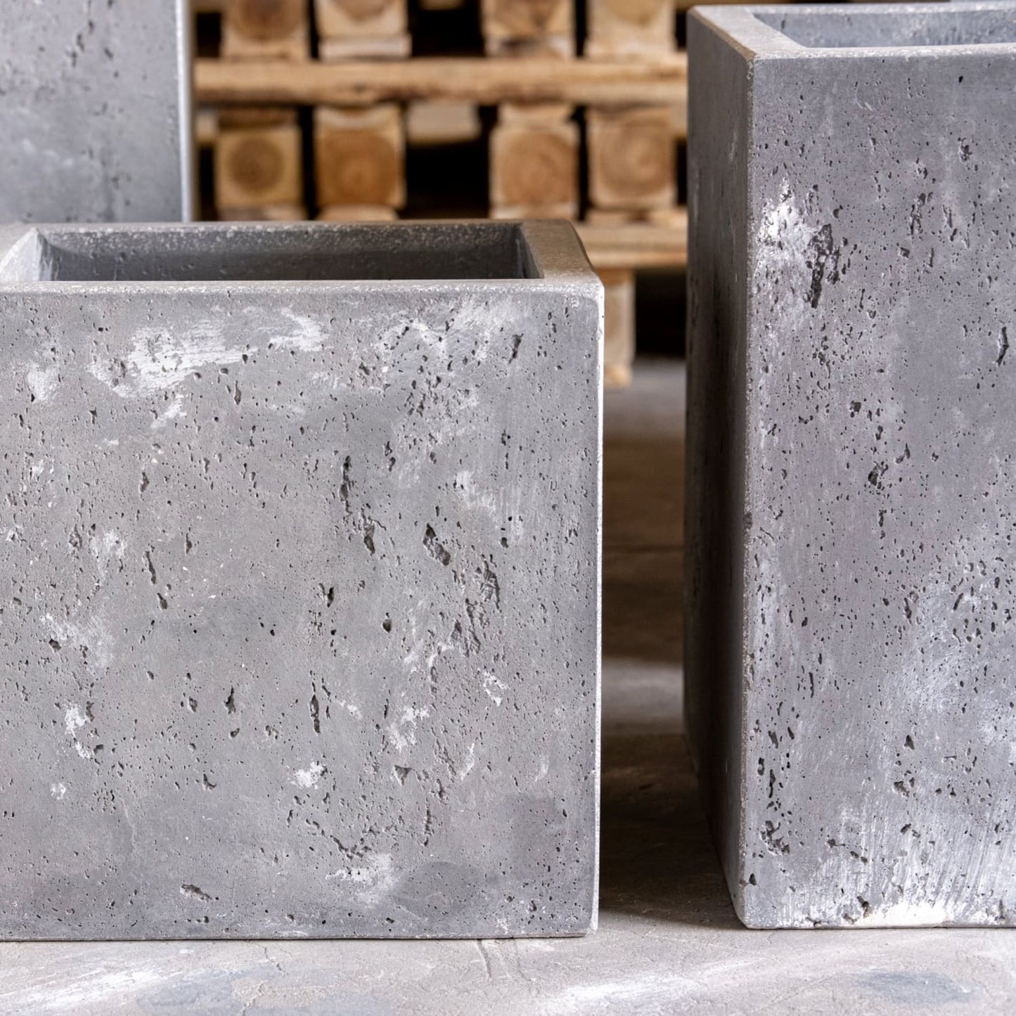 Cubrosa | Onyx Dusk – 70cm Extra Large Concrete Square Planter – 246L Block Plant Pot - Pots & Plants