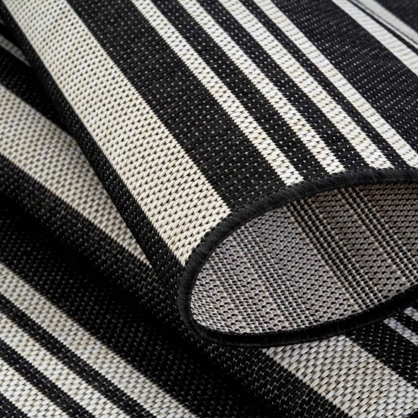Ecology Outdoor Rug Black | 300bl
