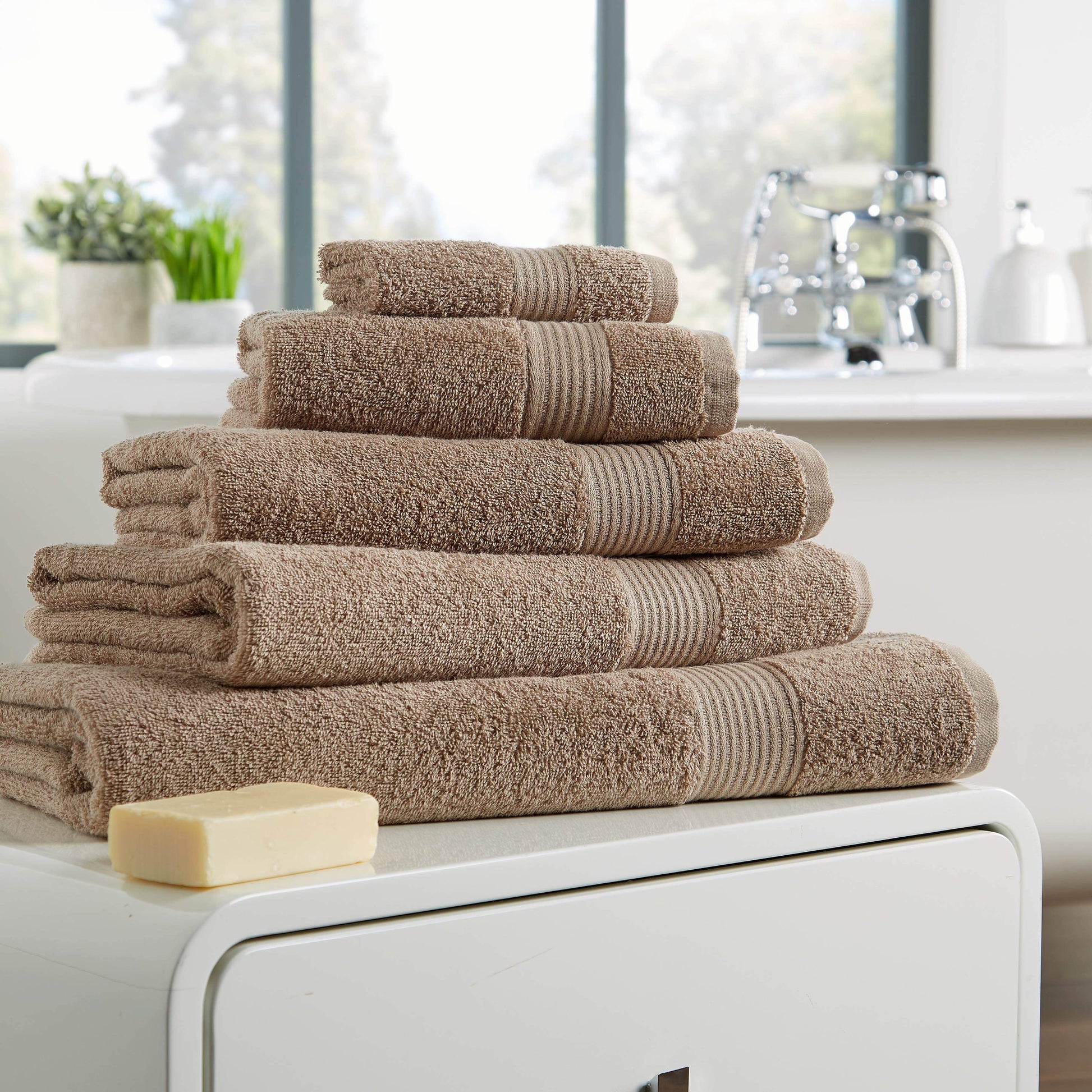 Home Collection Luxurious 500GSM Egyptian Cotton Towels High Absorbency Soft Durable OEKO-TEX Certified Various Sizes