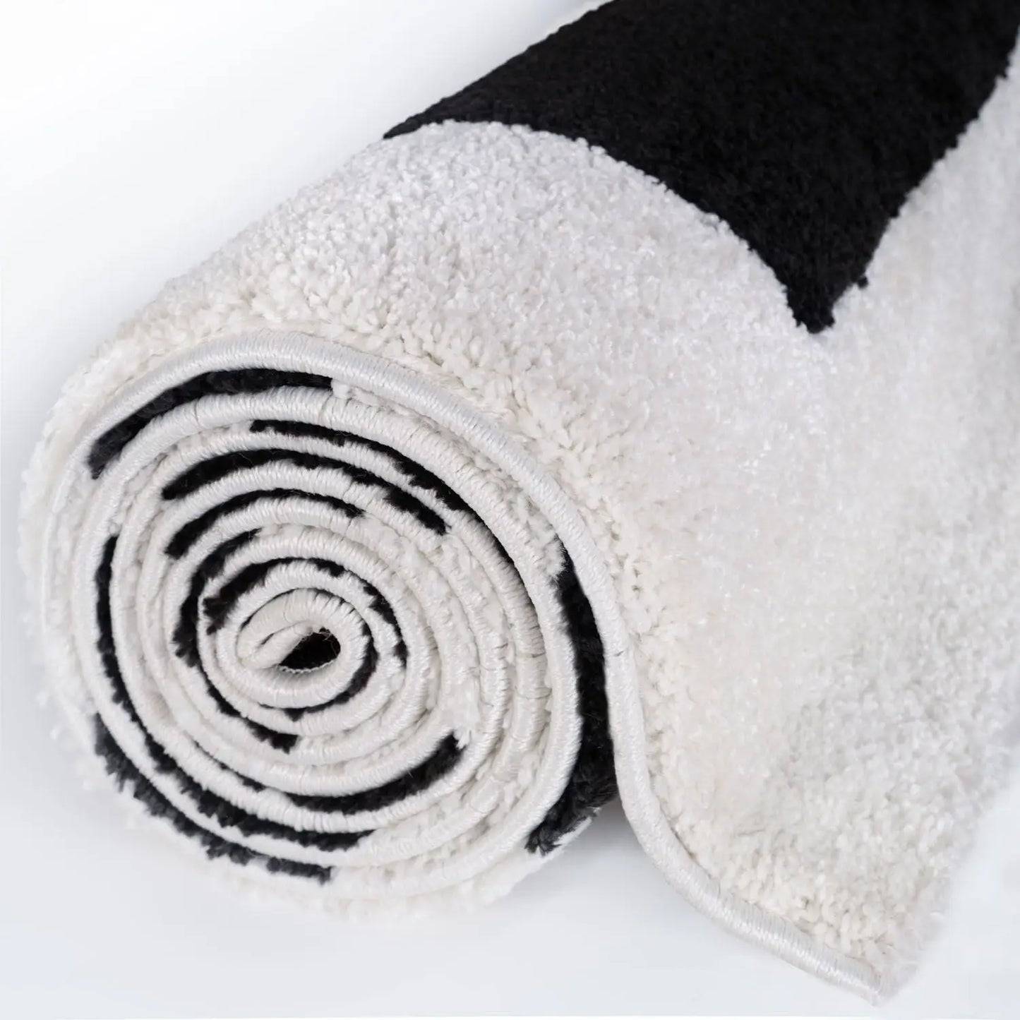 Joli Geometric Black & White Rug
