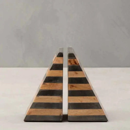 Kata Bookends