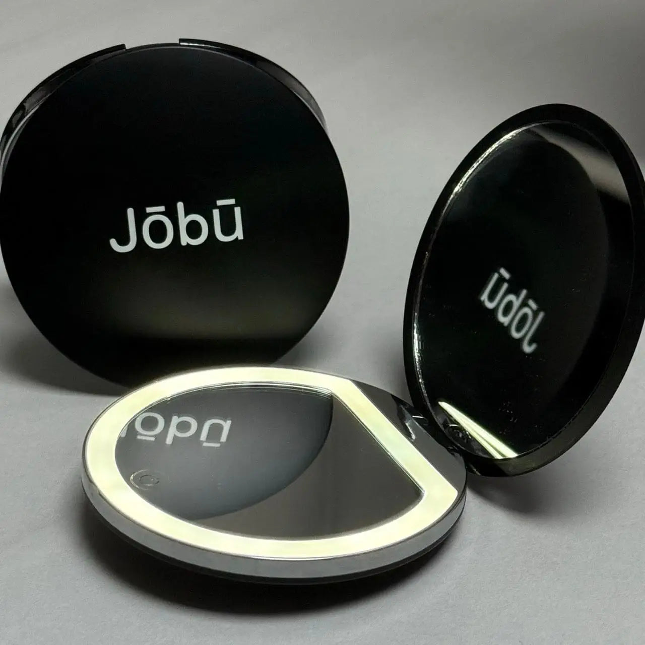 Kawai - LED Travel Cosmetic Mirror