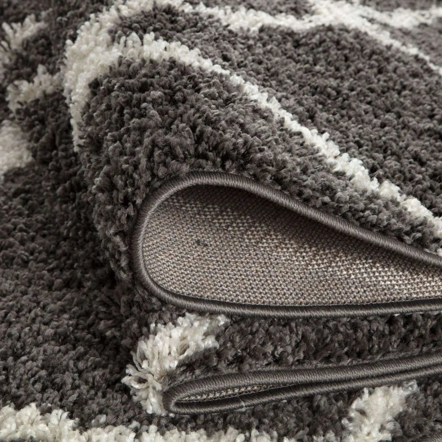 Moroccan Dark Grey Shaggy Rug | 740