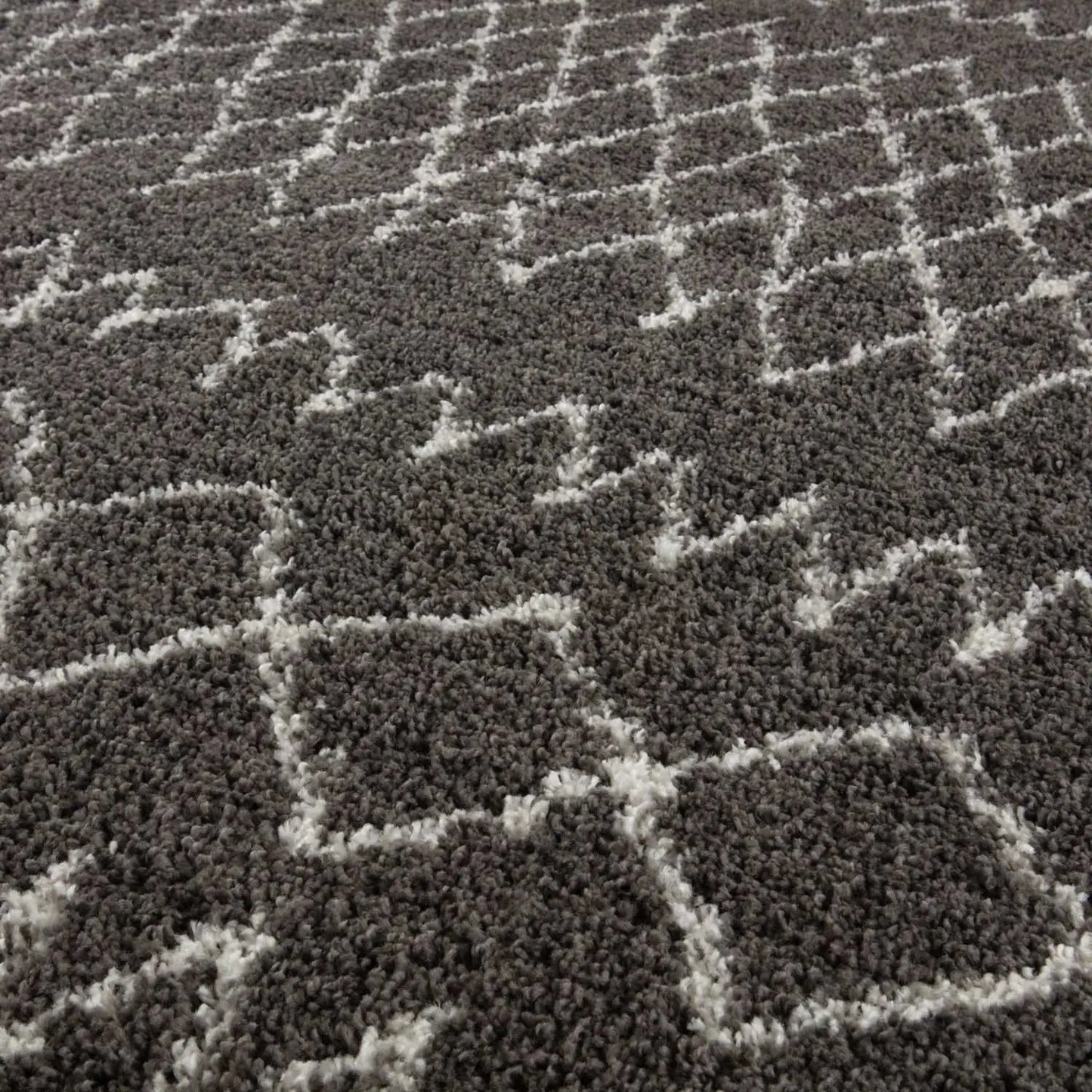 Moroccan Dark Grey Shaggy Rug | 940