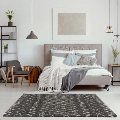 Moroccan Dark Grey Shaggy Rug | 940