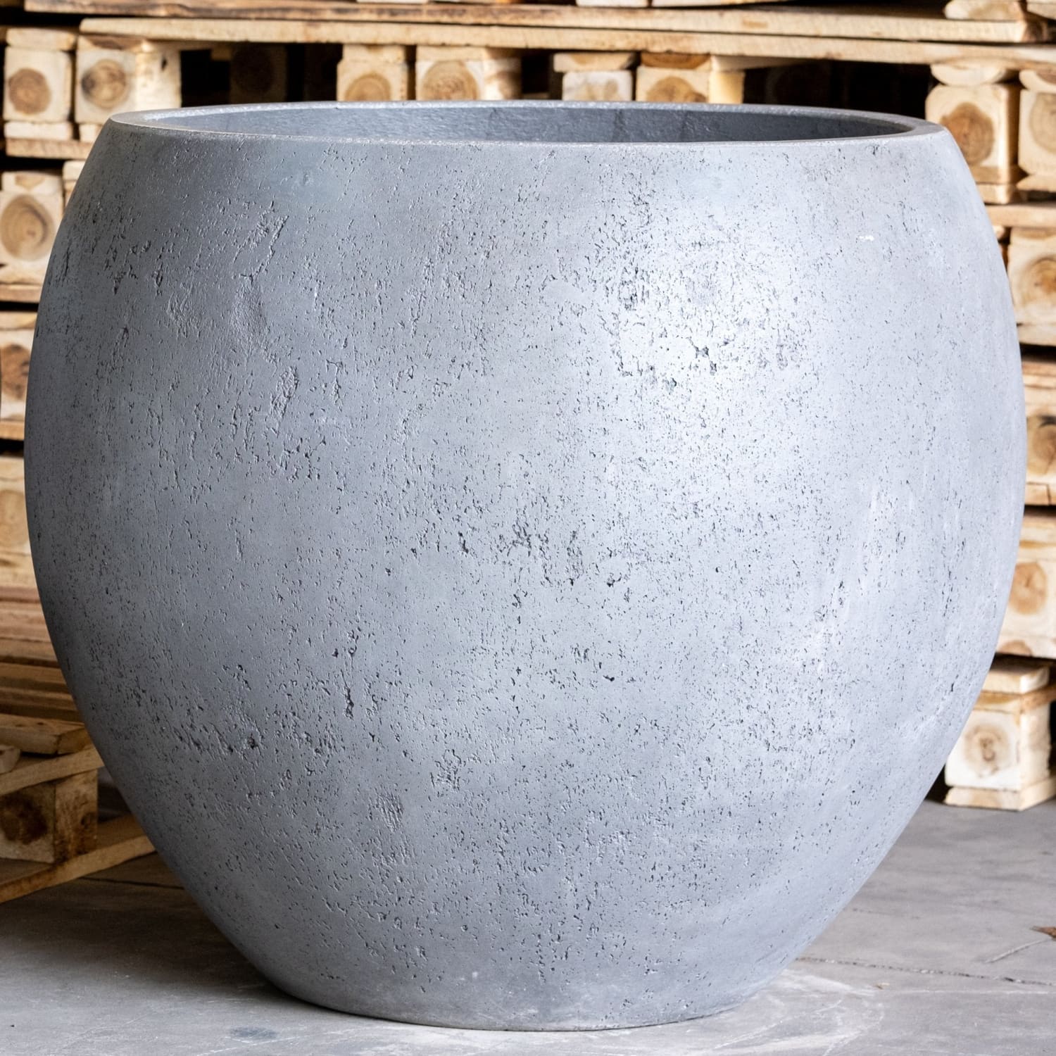 Orbello | Onyx Dusk – 110cm XXL Concrete Sphere Planter – 686L Round Plant Pot - Pots & Plants