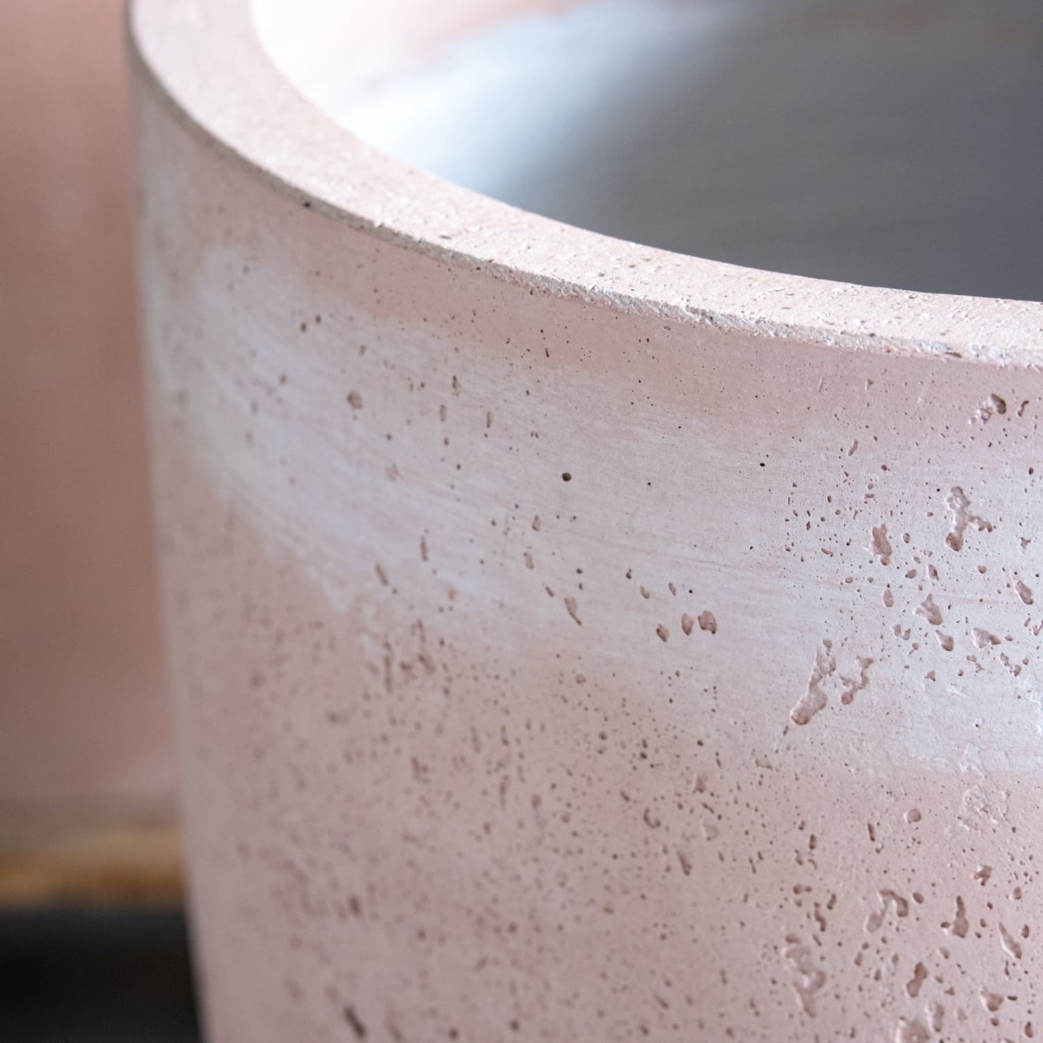 Vessara | Blushstone – 75cm Extra Large Concrete Vase Planter – 61L Tall Plant Pot - Pots & Plants