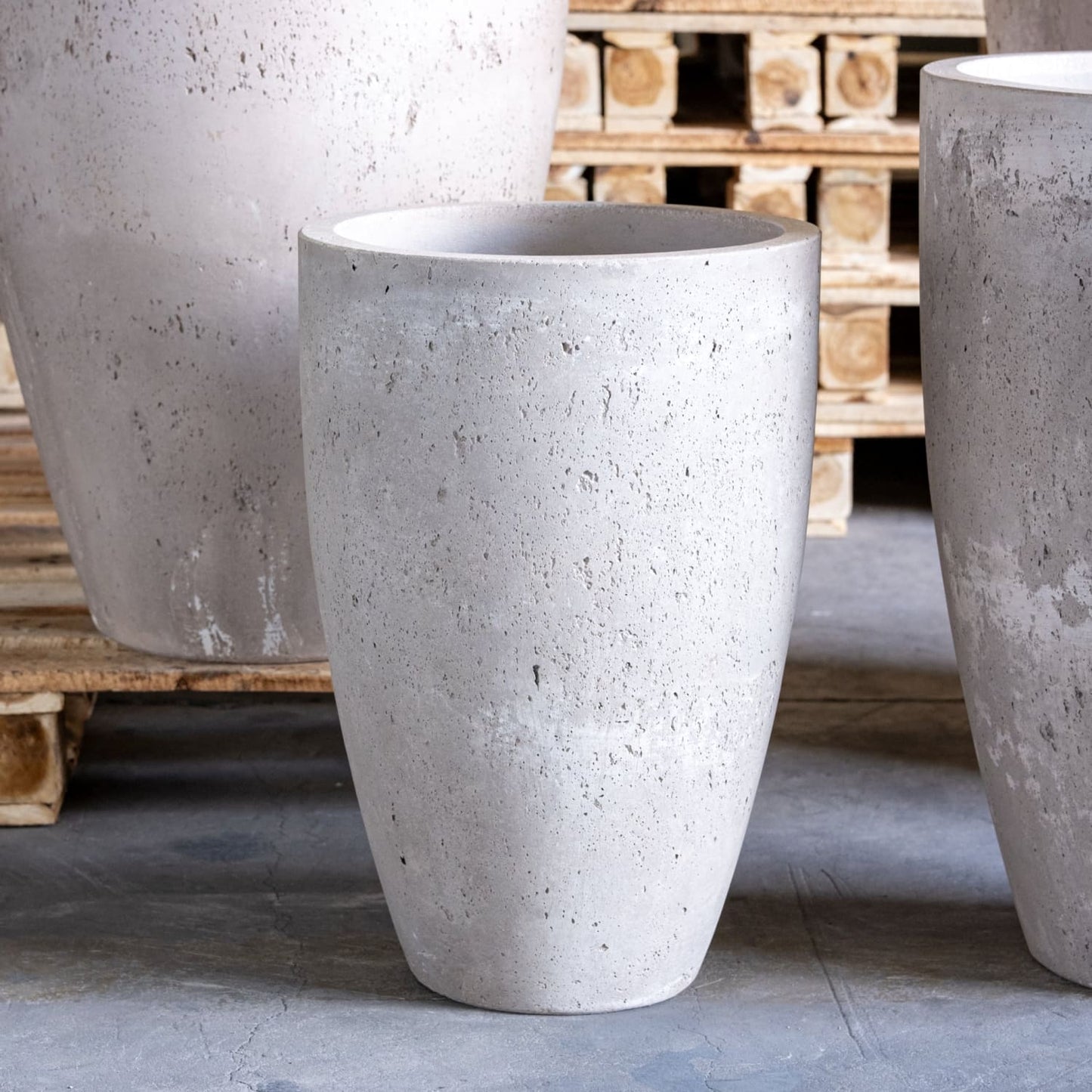 Vessara | Truffle – 52cm Tall Concrete Planter – 15L Vase-Shaped Plant Pot - Pots & Plants