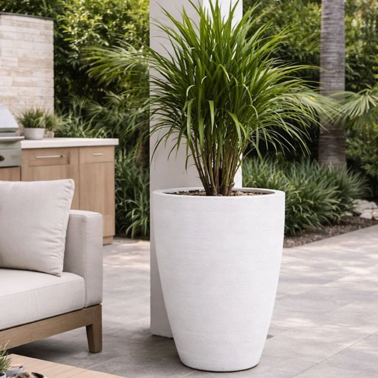 Vessara | White Mist – 100cm XXL Concrete Vase Planter – 172L Tall Plant Pot - Pots & Plants